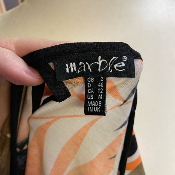 Marble | Orange and Black Tropical Blouse With Fitted Bottom - Picture 4 of 4